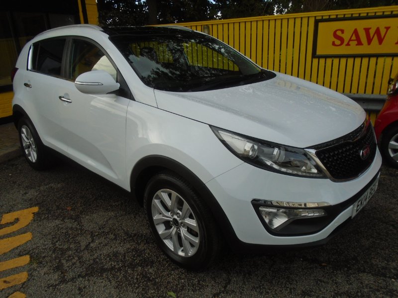 White 2014 Kia Sportage 1.6 GDi EcoDynamics 2 SUV 5dr Petrol Manual 2WD Euro 5 s/s 133 bhp in Worthing